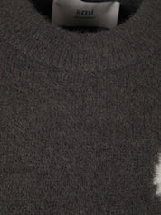 Pull femme Heidi – pull doux à imprimé cœurs & coupe confortable pour l’hiver