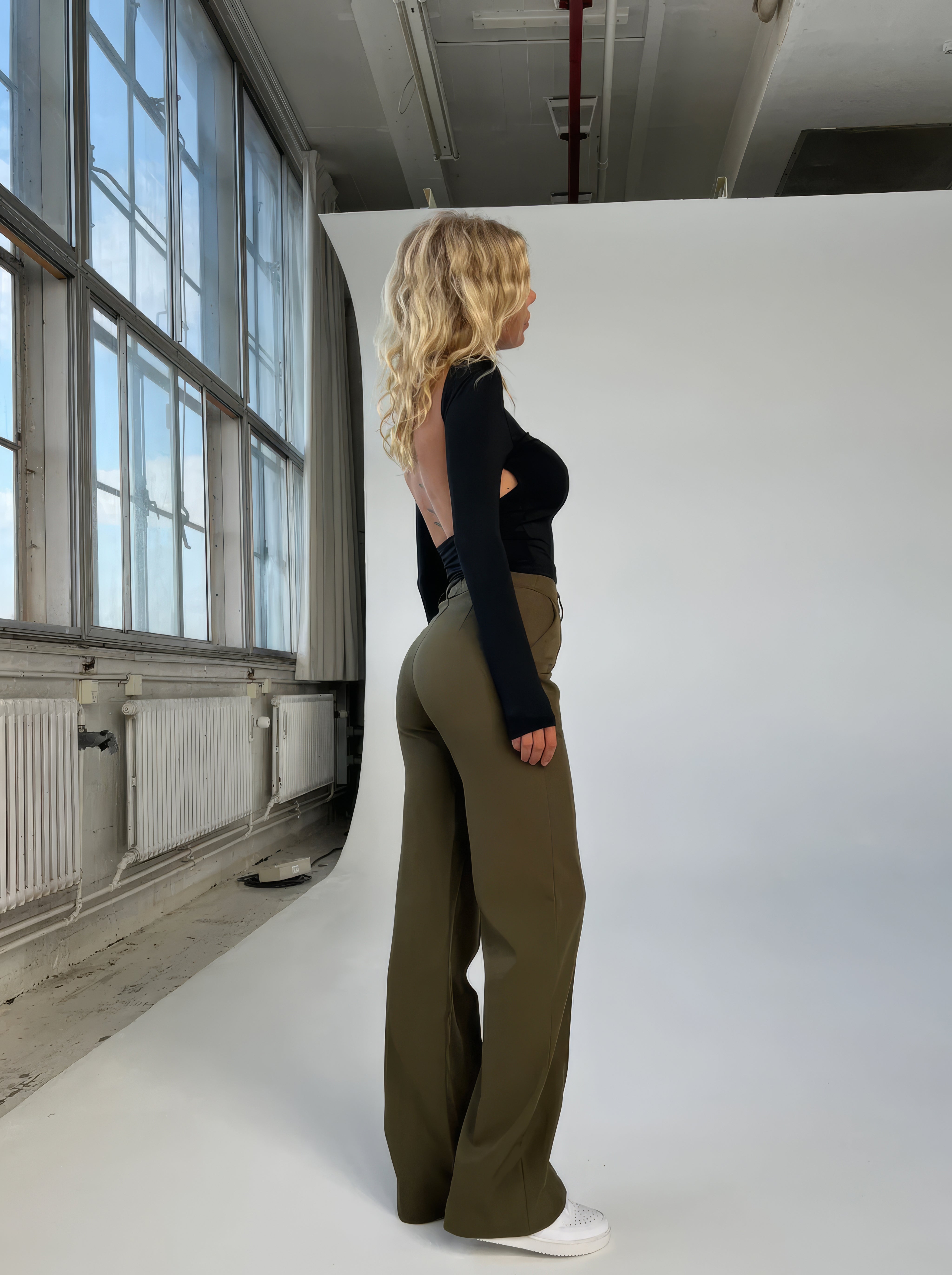 Pantalon femme Beau – taille haute à jambes droites & coupe élégante intemporelle