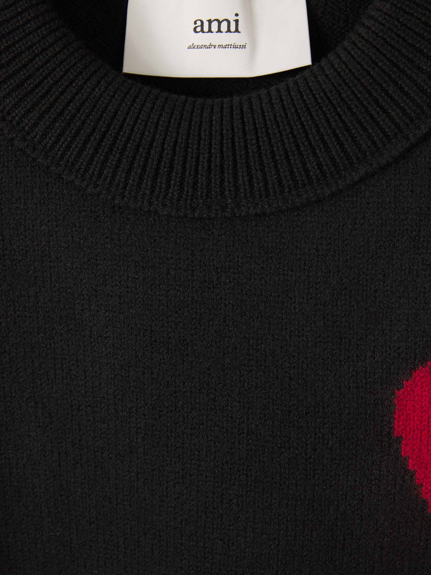 Pull femme Heidi – pull doux à imprimé cœurs & coupe confortable pour l’hiver