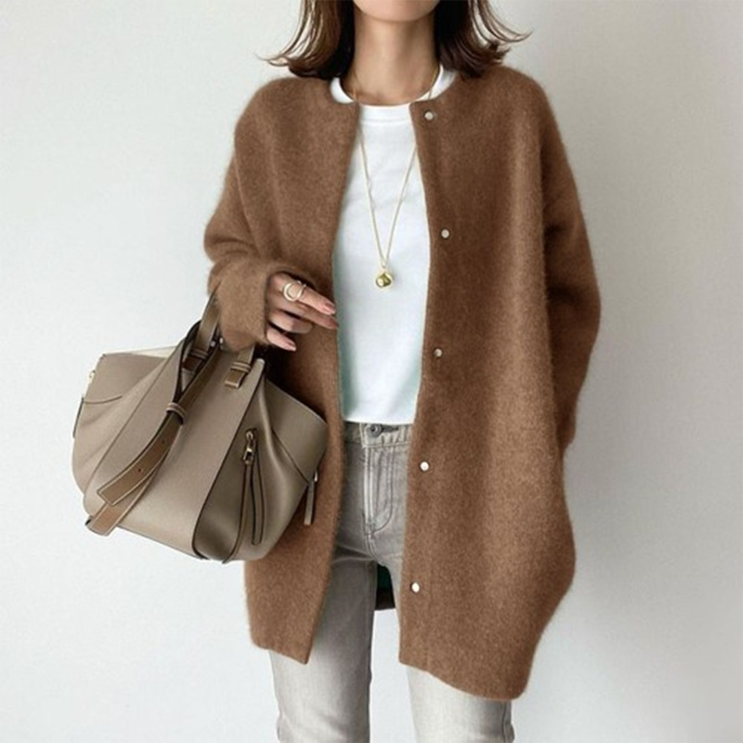 Cardigan femme élégant en maille fine – veste tricotée raffinée