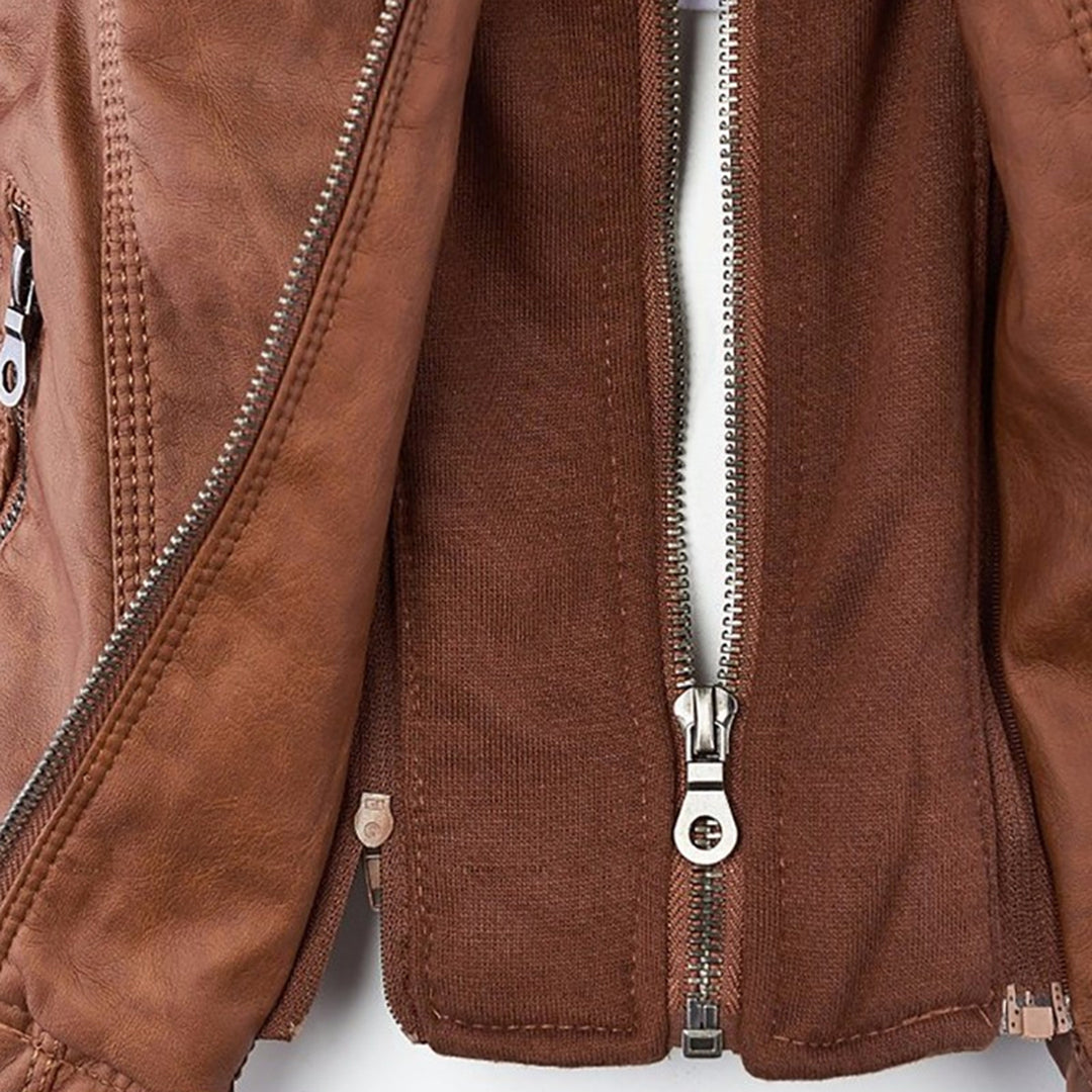Veste femme imperméable avec capuche — élégante, durable & coupe intemporelle