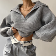 Pull court côtelé col V — coupe oversize & manches longues hiver