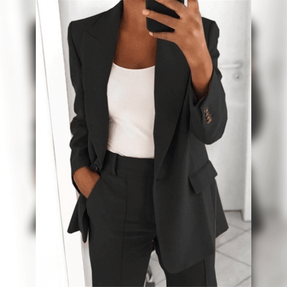 Ella-Der-elegante-und-bequeme-Anzug-Leyna-Moda-7.png