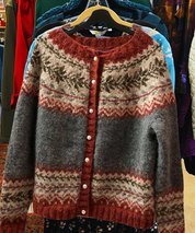 Cardigan femme en laine grise – Tricot norvégien chaud au style scandinave
