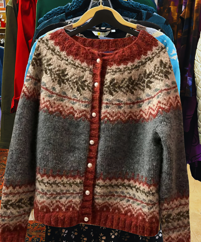 Cardigan femme en laine grise – Tricot norvégien chaud au style scandinave