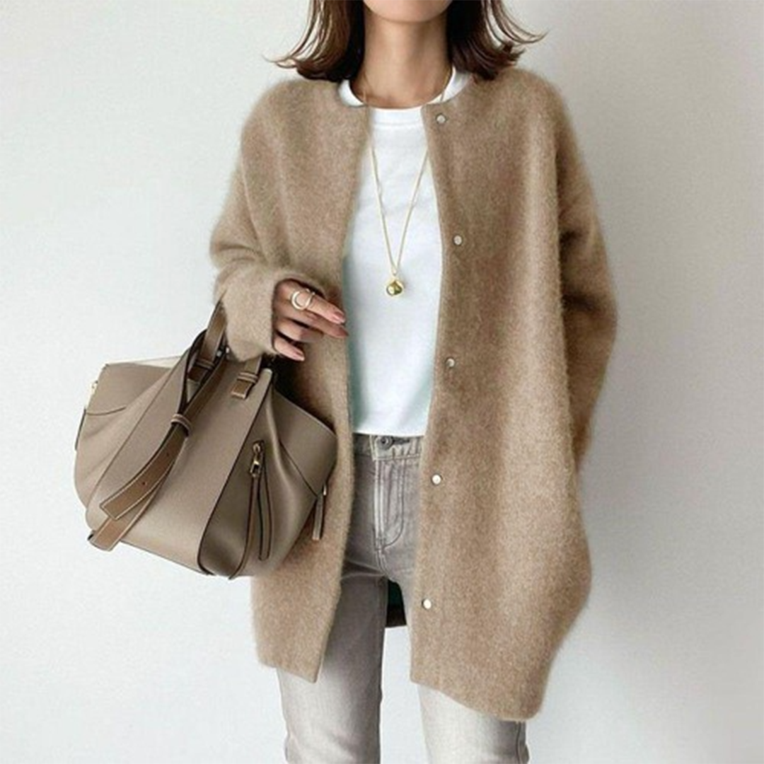Khaki_d2aa1f0d-6b7a-4dcc-9939-6c6ccc2a3da3.png