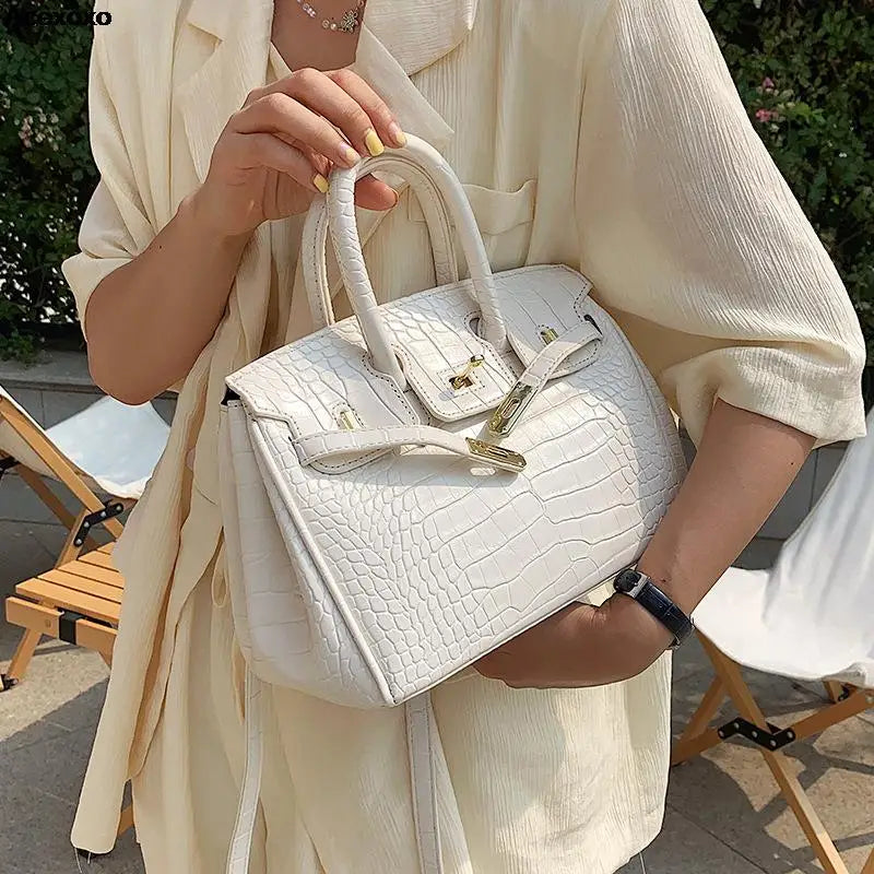 New-fashion-casual-large-capacity-handbag-New-trend-senior-crocodile-cross-body-bag.webp