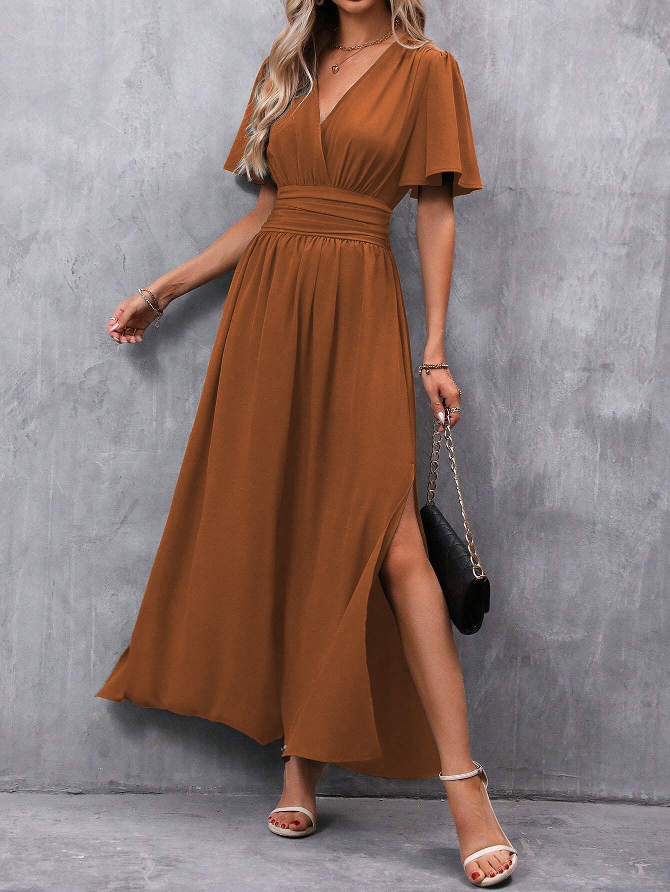Robe longue noire femme – robe élégante à col V, manches papillon et fente latérale