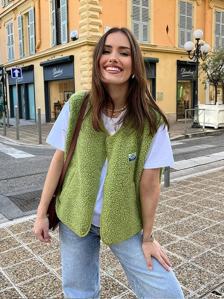 Gilet femme Ovelia – bodywarmer en laine mélangée avec col en V & boutons élégants
