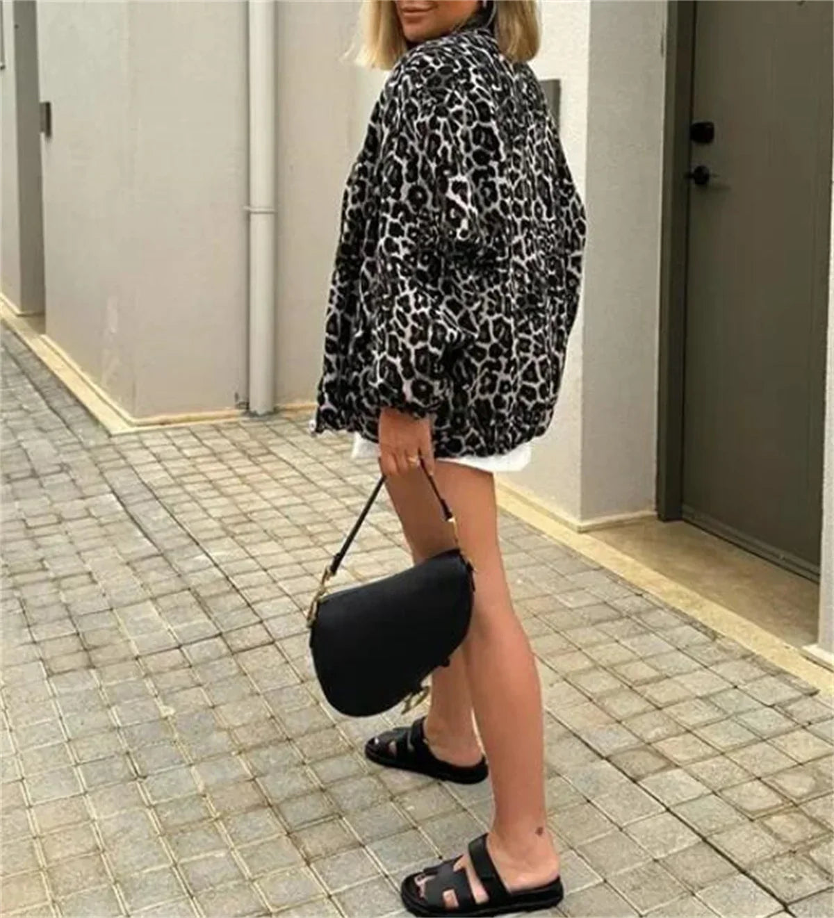 Blouson femme Leo – bomber léopard tendance avec fermeture zippée & coupe confortable