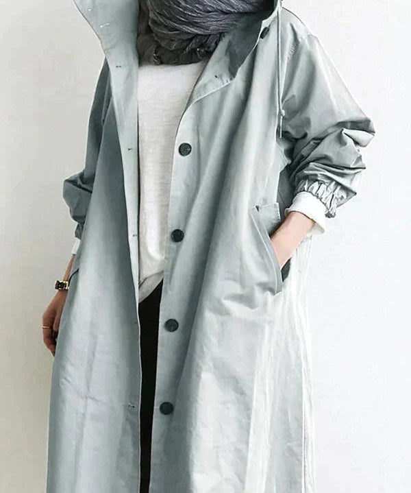 UrbanShield-Trendsetter-Regenmantel-in-Ubergrosse-Leyna-Moda-16_402c4f41-9388-4359-86dc-5107db8fcb36.webp