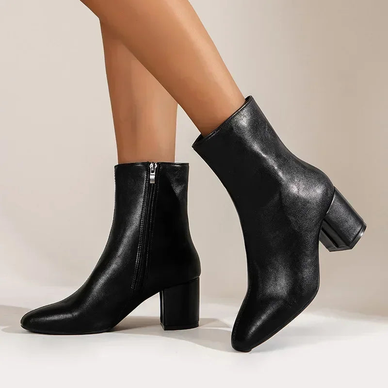 Witte-Enkellaarzen-Voor-Dames-Zijrits-Stretch-Middelste-Hak-Grote-Maat-Korte-Laars-Mode-Puntige-Schoenen-Botas_6e8b2459-430e-4223-8eb8-27cf3fab1586.webp
