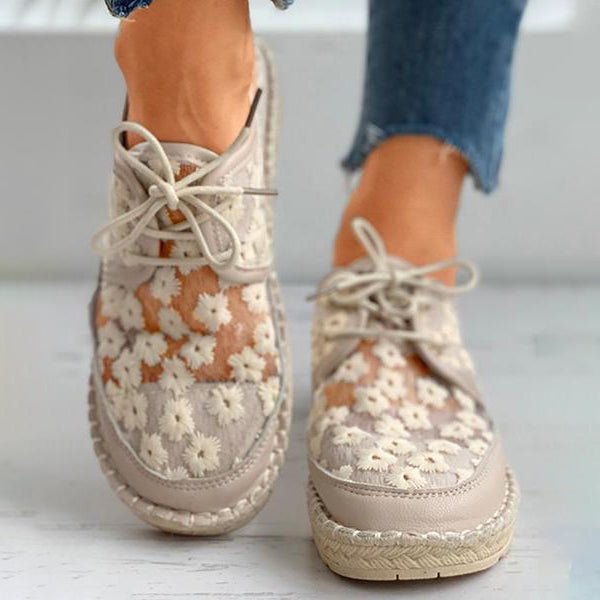 Chaussures casual femmes — low lace brodées florales légères & élégantes