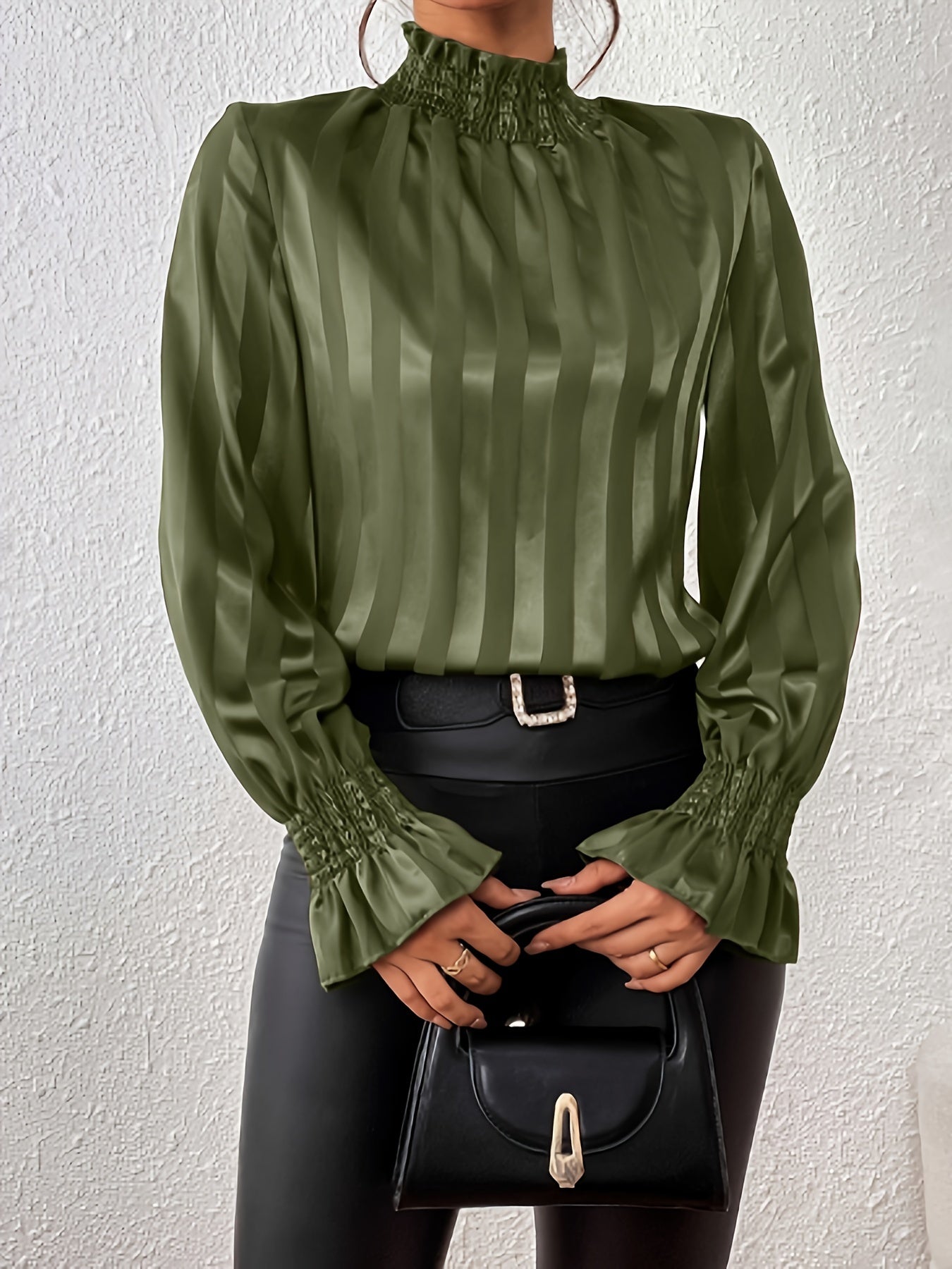 Blouse Noëlle femme – satin élégant à col froncé & manches longues