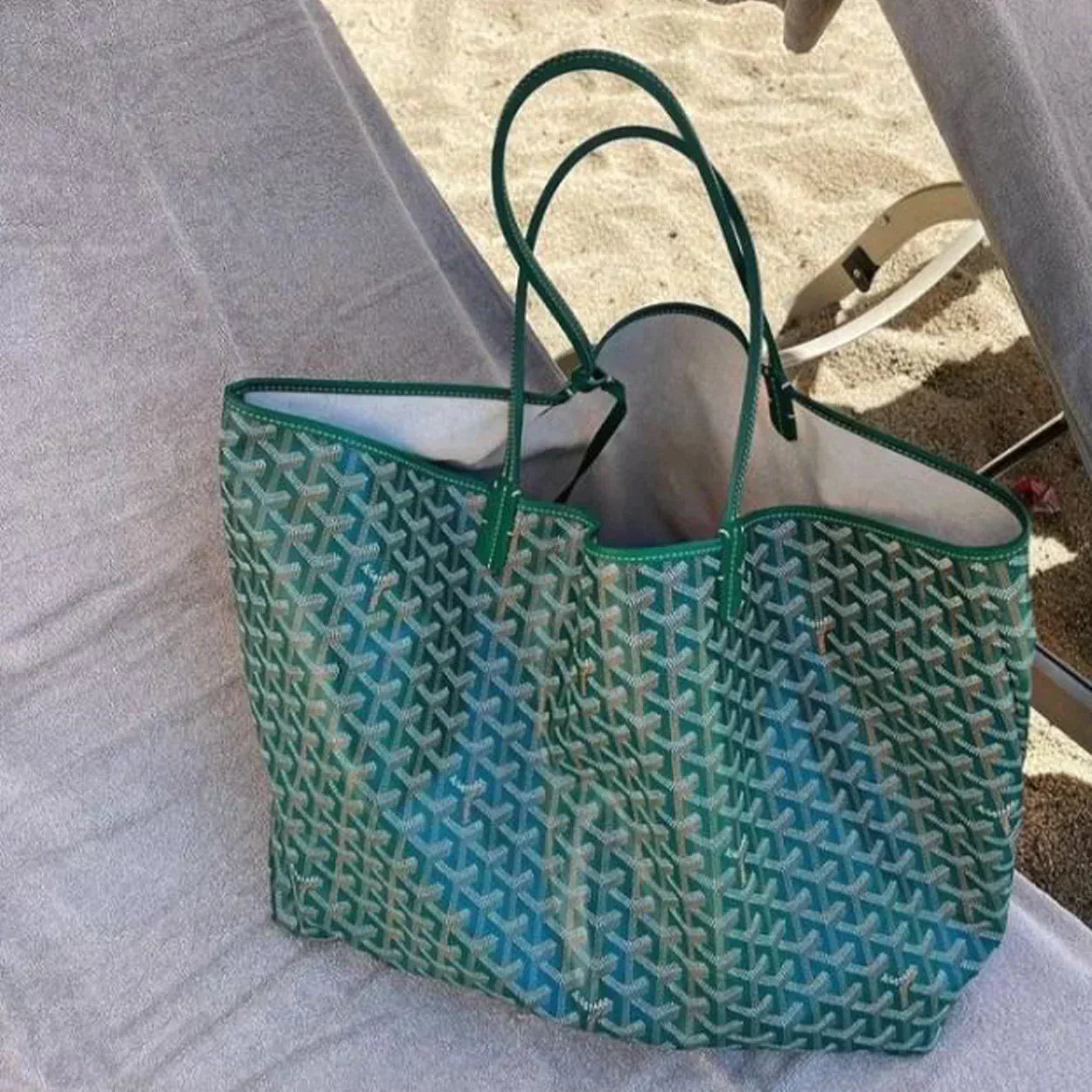 Sac Shopper Monogram Luxe – grand cabas structure femme
