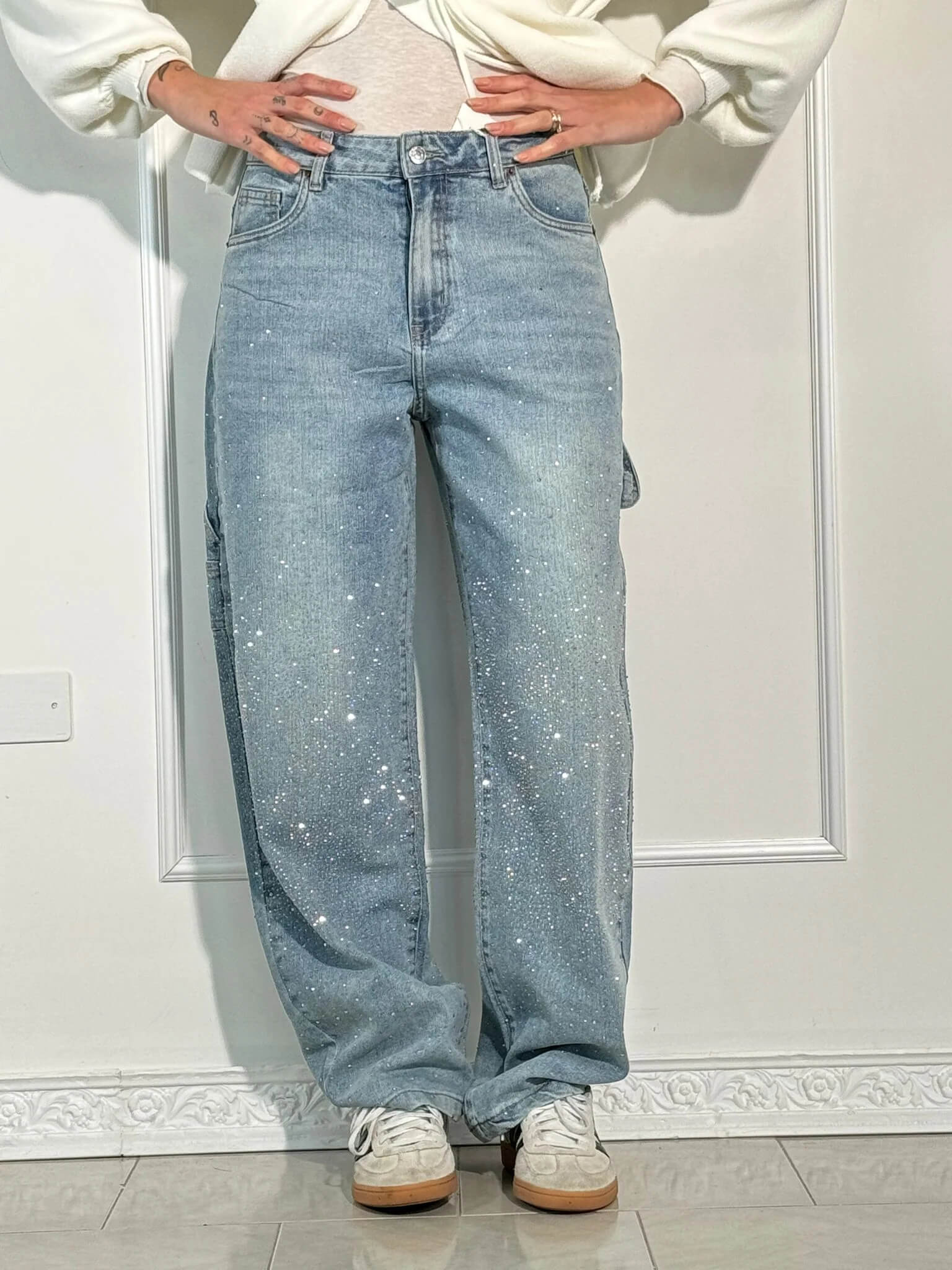 Jeans skinny stretch femme avec éclats brillants – “Belle Sparkle”