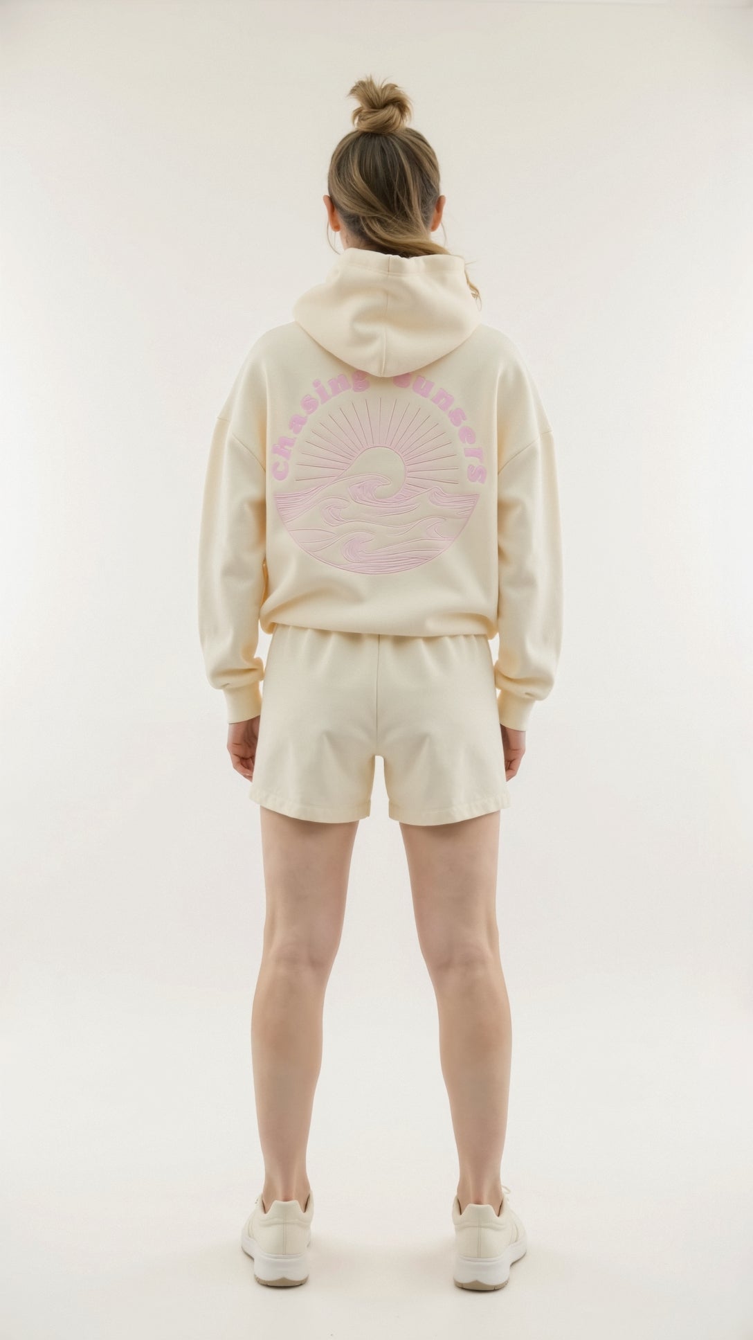 Sweat à capuche femme Abigail — hoodie brodé tropical, coupe ample & confortable