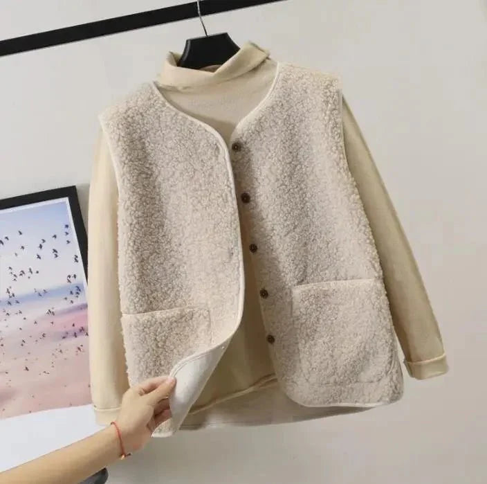 Gilet femme Dione en peluche — sans manches doux & élégant, idéal mi-saison