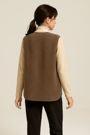 Gilet femme Dione en peluche — sans manches doux & élégant, idéal mi-saison