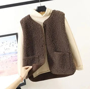 Gilet femme Dione en peluche — sans manches doux & élégant, idéal mi-saison