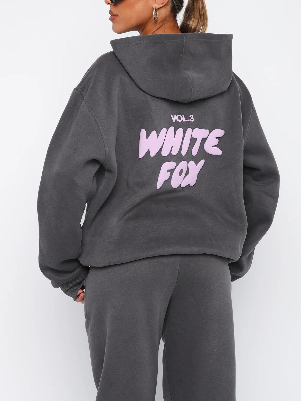 Ensemble femme Noa – survêtement blanc en coton premium avec hoodie & coupe ample