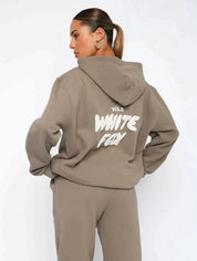 Ensemble femme Noa – survêtement blanc en coton premium avec hoodie & coupe ample